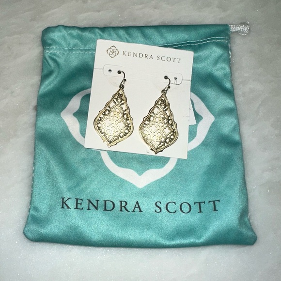 Addie Gold Drop Earrings in Gold Filigree Mix - Picture 4 of 6